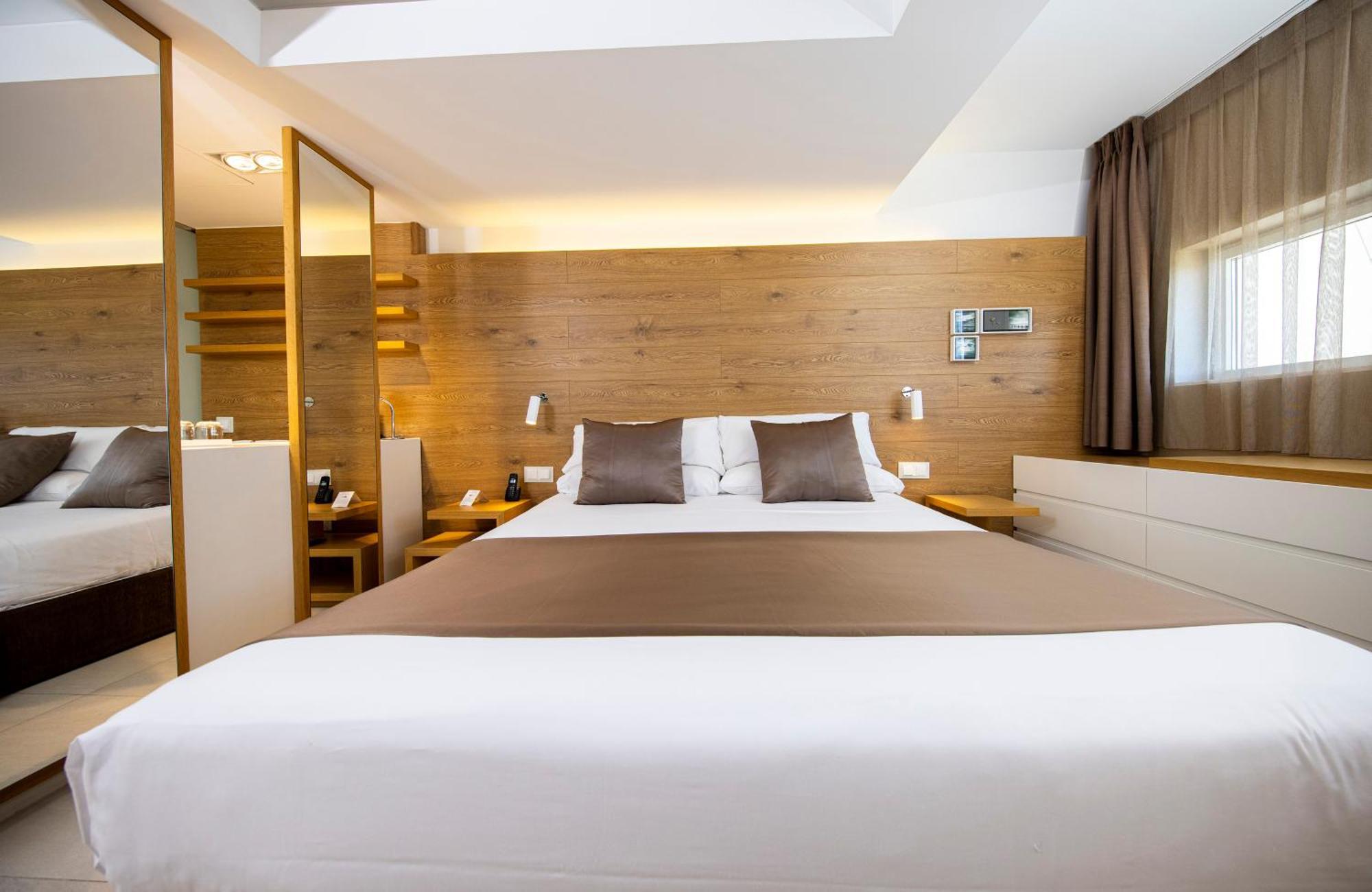 Leonardo Boutique Hotel Mallorca Port Portals - Adults Only Portals Nous  Exteriör bild
